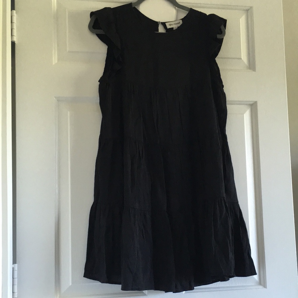 NWOT Tuckernuck tiered black ruffle dress M